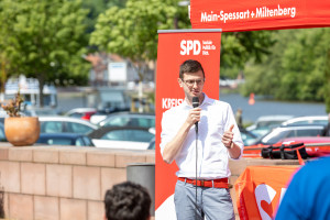 Landtagskandidat Samuel Herrmann setzt sich dafür ein, dass Wohnen wieder bezahlbar wird. | Foto: Pagio