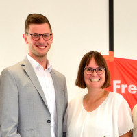 Landtagskandidat Samuel Herrmann und Bezirkstagskandidatin Andrea Schreck